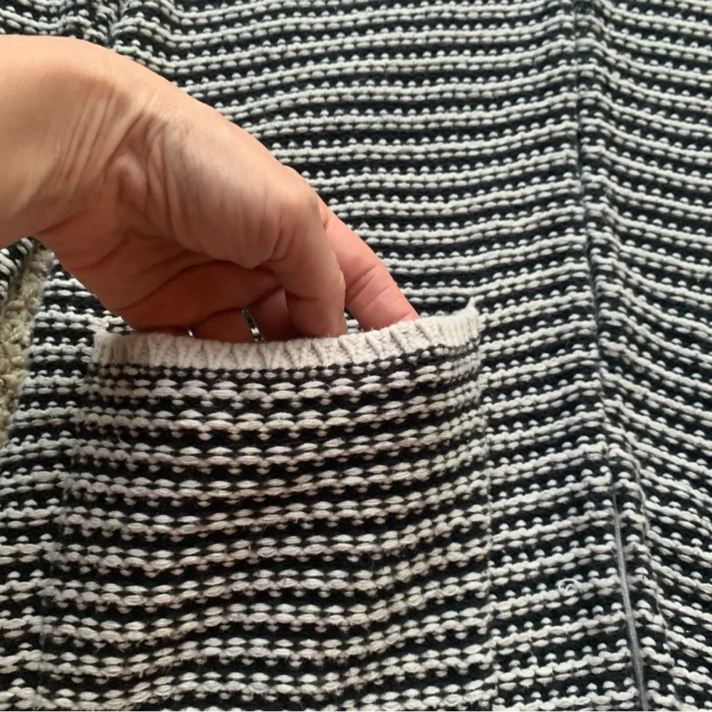 KNOX ROSE Open Cardigan long fringed sleeves black cream stripes Sz M Boho Style - Picture 5 of 11